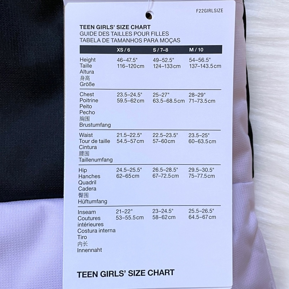 The North Face Girls’ Pallie Down Jacket In Lavender Fog - Picture 10 of 11